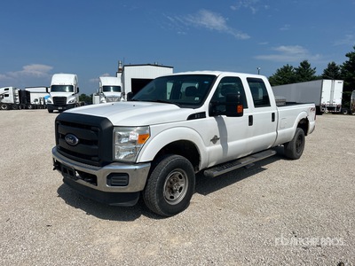 2015 Ford F-250 XL 4x4 Crew Cab Pickup