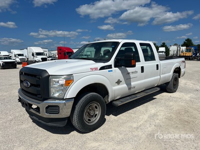 2015 Ford F-250 XL 4x4 Crew Cab Pickup