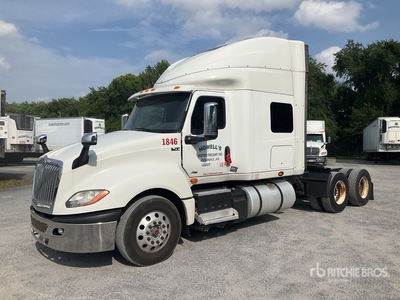 2019 International LT625 6x4 Ciągnik siodłowy T/A z kabiną sypialną