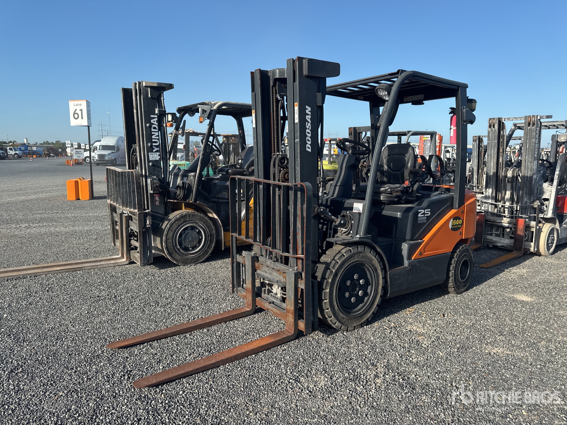2023 Doosan G25E-7 4600 lb Pneumatic Tire Forklift