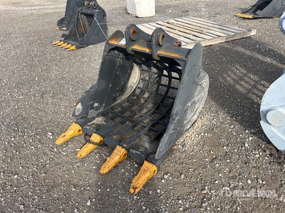 33 in Skeleton Excavator Screening Bucket