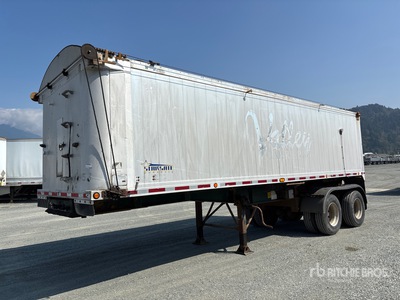 2007 Stargate 28 ft T/A Tipping Trailer