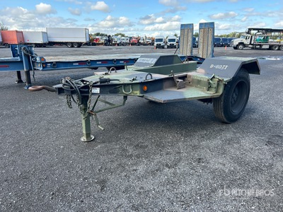 Custombuilt 9 ft S/A Rimorchio portautensili