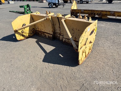 Shoule 80 in Expandable Snow Pusher - Fits Tractor