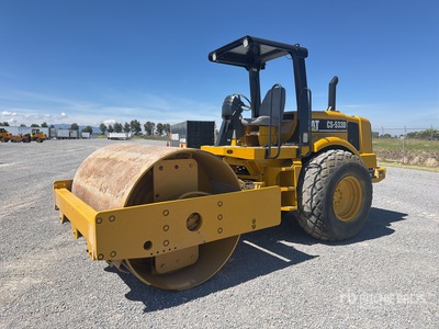 2003 Cat CS533D Rodillo / Compacteur à tambour lisse