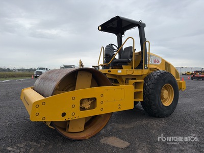 2010 Cat CS56Q Rodillo / Smooth Drum Compactor