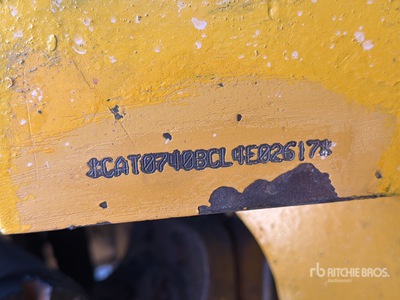2013 Cat 740B Camion Articulado / Knickgelenkter Muldenkipper