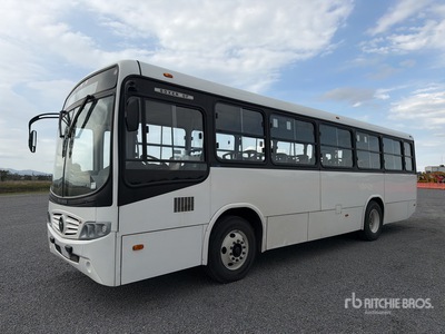2018 Mercedes Benz Marco Polo 42-Seat Transit Autobus / Bus