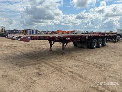 2005 Lode King 42 ft Tri/A Flatbed Oilfield Trailer
