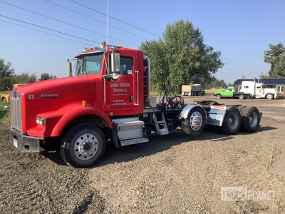 2005 Kenworth T800B 8x4 Cabina per trattore stradale 3 assi