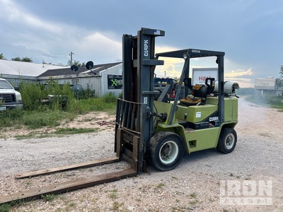 1995 Clark GPX40 5000 lb Cushion Tire Forklift