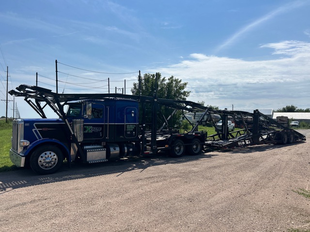 2018 Peterbilt 389 Car Carrier Truck w/ 2015 Cottrell Trailer