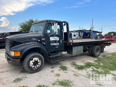 1997 International 4700 4x2 2 Rollback Truck
