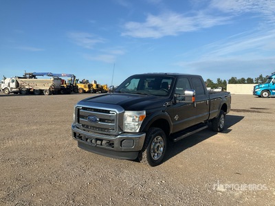 2016 Ford F-350 Lariat 4x4 Crew Cab Pick-up