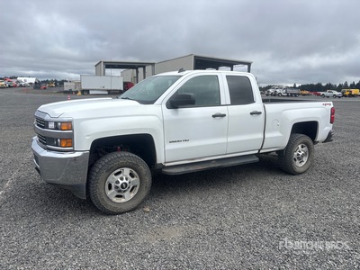 2015 Chevrolet Silverado 2500 LT 4x4 Extended Cab Pick Up