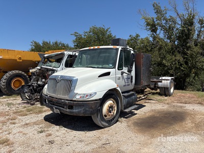 2005 International 4300 4x2 Kabina i podwozie (Inoperable)