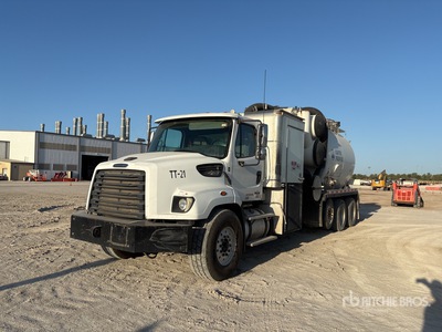 2018 Freightliner 114SD 8x4 POE Model CV100T Camion excavateur par aspiration