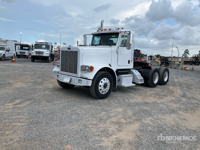 2007 Peterbilt 379 6x4 T/A Day Cab Truck Tractor