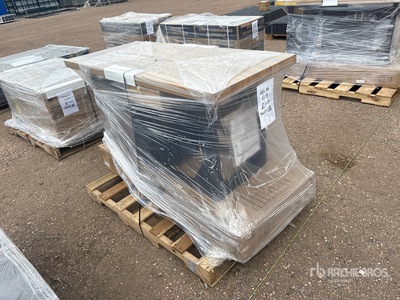Quantity of (2) Brown Fire Fire Pit 家具