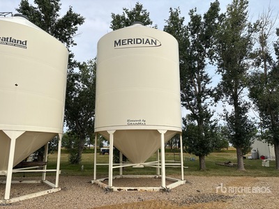 Meridian 3 Ring Smooth Wall Hopper Grain Bin