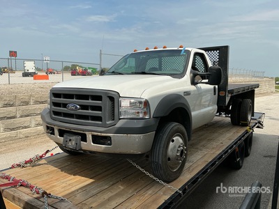 2005 Ford F-550 4x4 Flatbed Truck