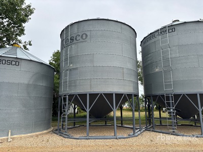 Rosco +/- 4400 bu 6 Ring Hopper Grain Bin