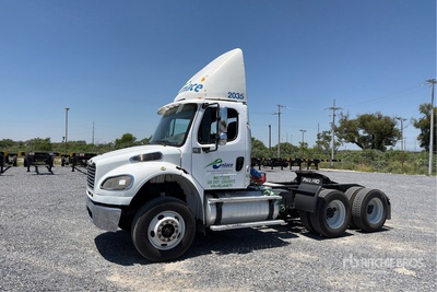 2017 Freightliner M2 6x4 T/A Slaapcabine Trekker