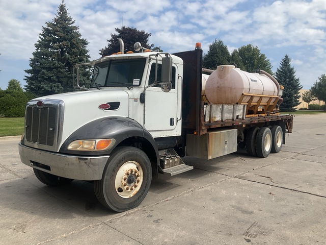 2007 Peterbilt 340 6x4 Mud Mixing Truck
