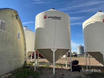 Wheatland GrainMax +/- 1838 bu 3 Ring Smooth Wall Hopper Grain Bin