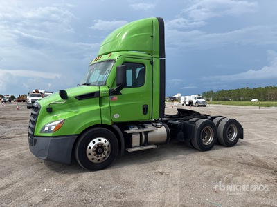 2021 Freightliner Cascadia 116 6x4 T/A Day Cab Truck Tractor