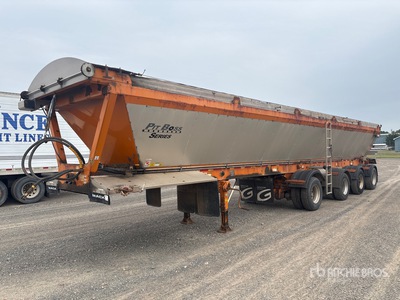 2019 J C Trailers Quad/A Live Bottom Trailer