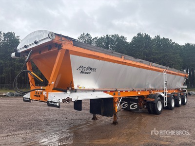2019 J C Trailers 45 ft Quad/A Live Bottom Trailer