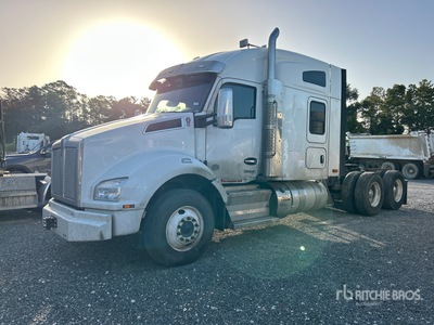2022 Kenworth T880 6x4 T/A Sleeper Truck Tractor