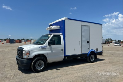 2023 Ford E-350 4x2 Refrigerated Truck
