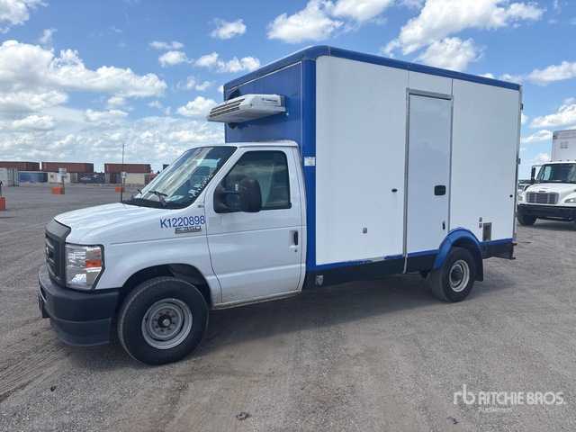 2023 Ford E-350 4x2 Refrigerated Truck