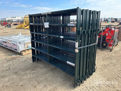 Quantity of (24) 7 ft 4 in Panel dla bydła