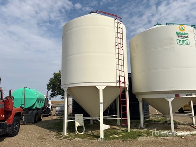 Friesen +/- 1838 bu 3 Ring Fertilizer Hopper Grain Bin