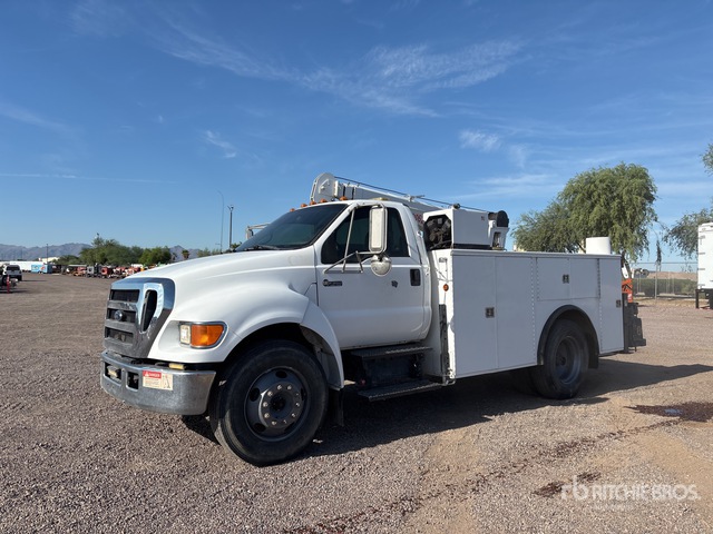 2005 Ford F-650 4x2 Service Truck