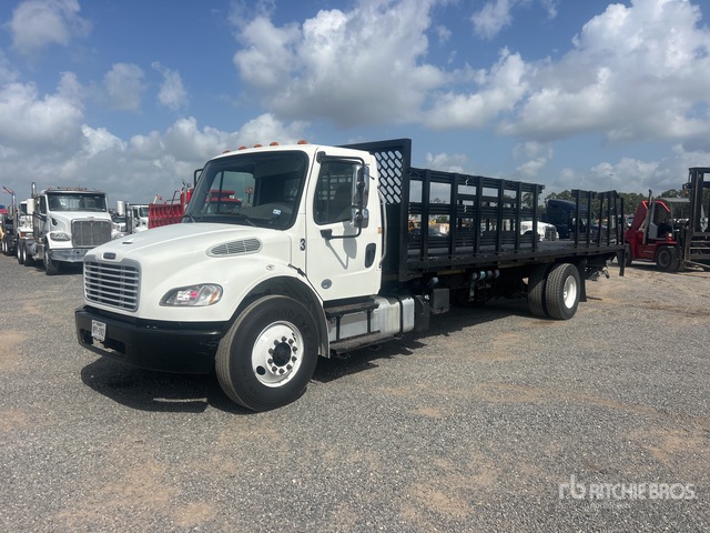 2017 Freightliner M2 106 4x2 Flatbed Truck