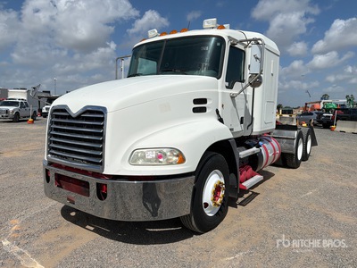 2012 Mack CXU613 6x4 تراكتور شاحنة كابينة النوم (ثنائية المحور)