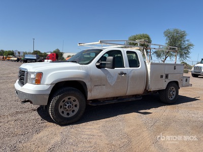 2012 GMC Sierra 2500HD 4x4 Extended Cab Utility Truck