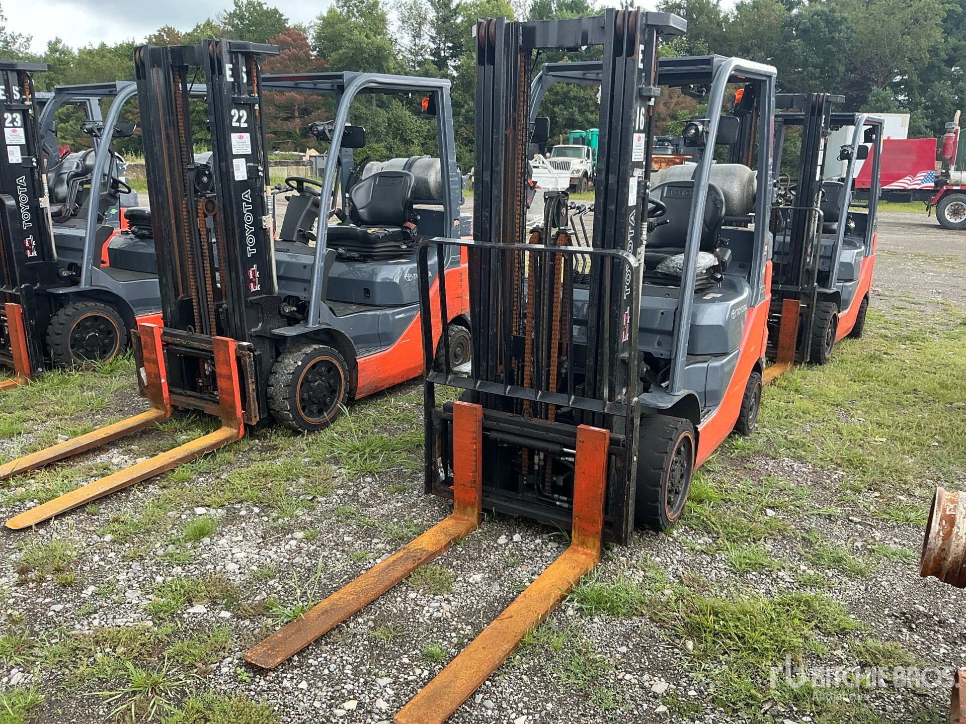 2023 Toyota 50-8FGCU25 4500 lb Pneumatic Tire Wózek widłowy