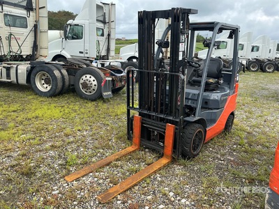 2023 Toyota 50-8FGCU25 4500 lb Cushion Tire Carretilla Elevadora