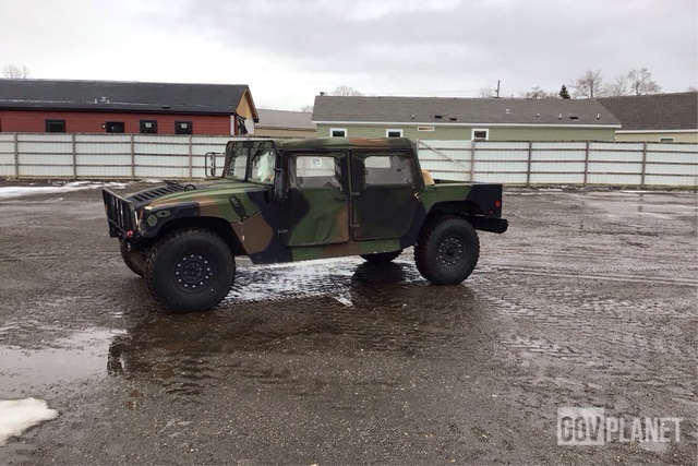 2008 AM General M1097R1 HMMWV 4 Door Soft Top w/Truck Body MPE