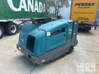 2013 Tennant P43 Ride-On Floor Scrubber
