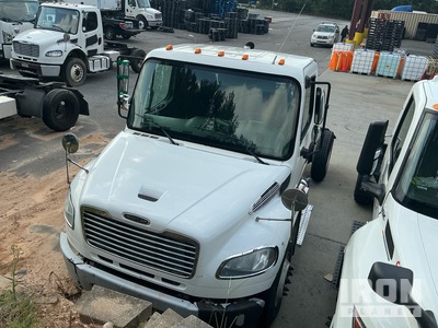 2014 Freightliner M2 4x2 تراكتور شاحنة (أحادي المحور)