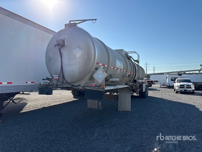 2011 Polar MC407 8400 gal T/A Tanker Trailer