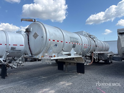 2011 Heil MC407 8400 gal T/A Przyczepa cysterna