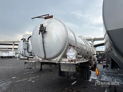 2011 Stephens MC407 8400 gal T/A Tanker Trailer