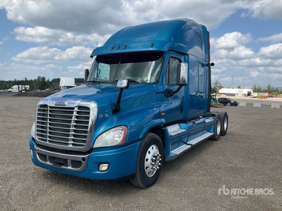 2015 Freightliner Cascadia 125 تراكتور شاحنة كابينة النوم (ثنائية المحور)